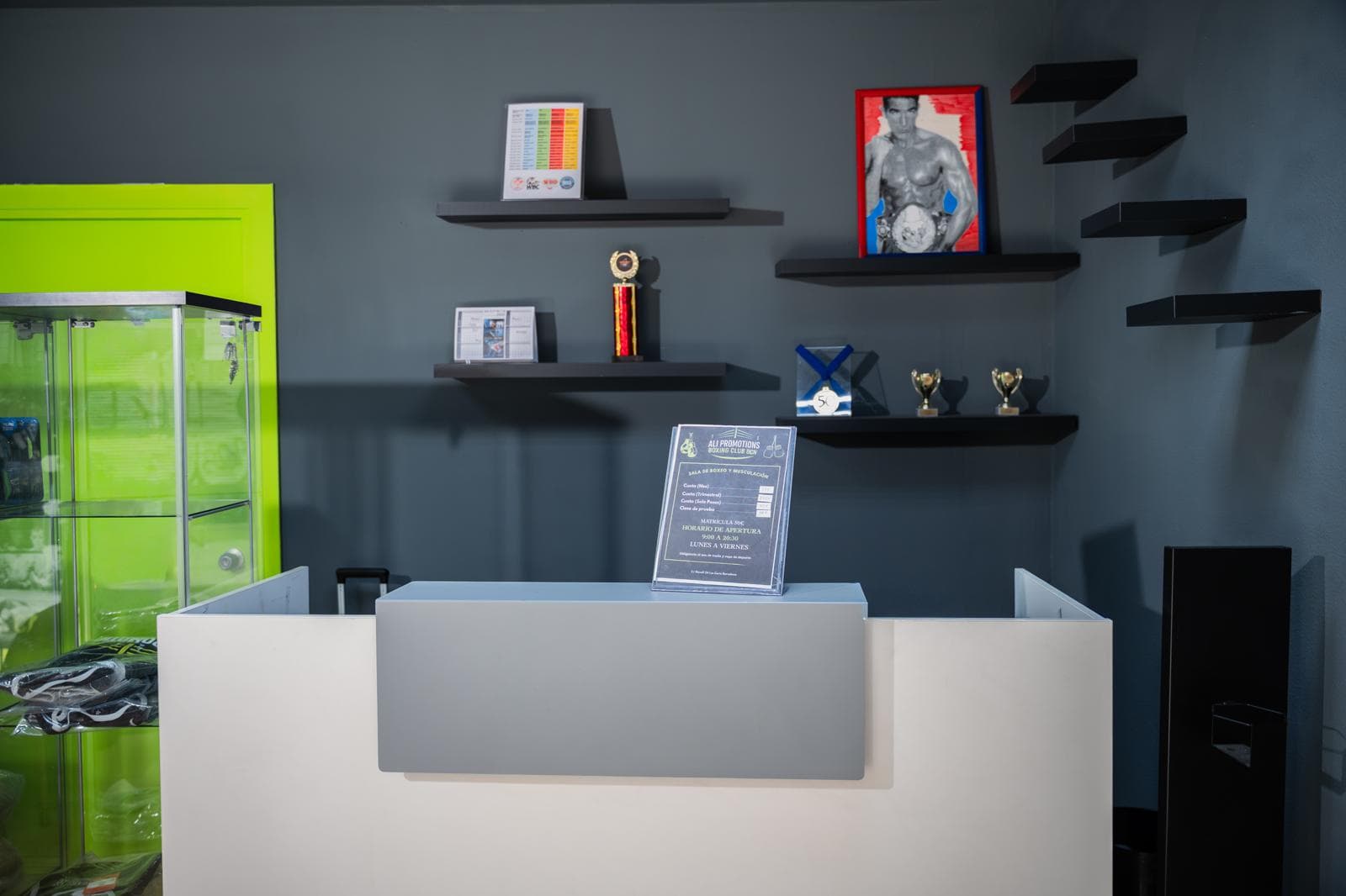 Recepción del gimnasio Ali Promotions